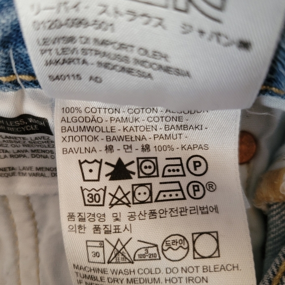 Levi's 501 Shorts Size 28 - Picture 5 of 6